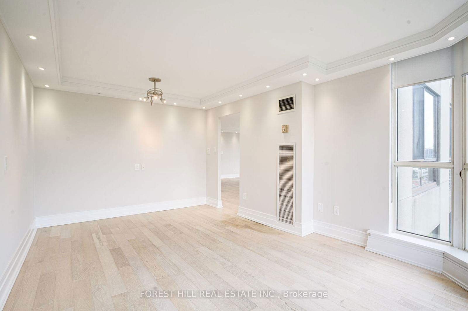 5444 Yonge St, unit 1607 for sale