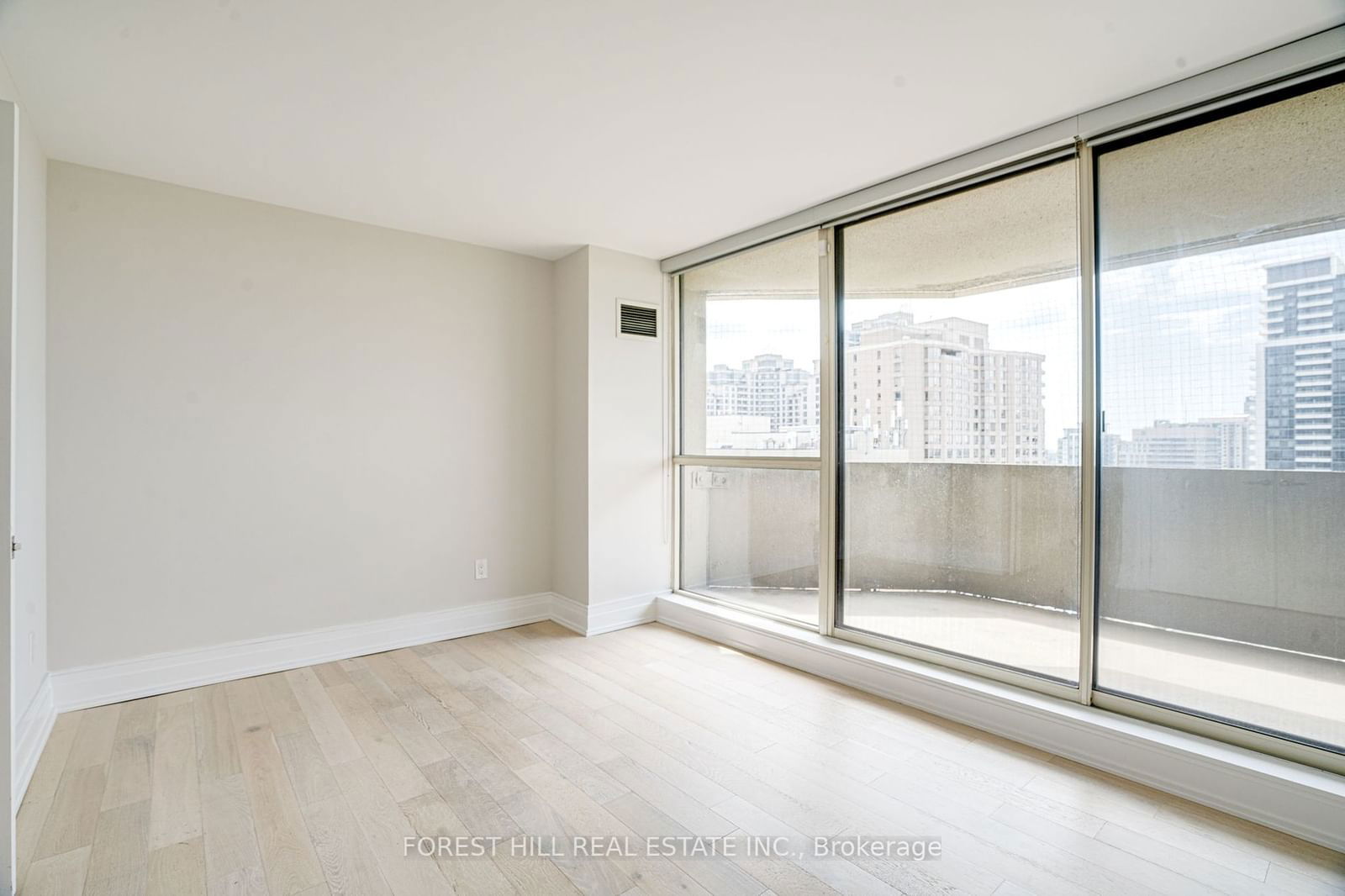 5444 Yonge St, unit 1607 for sale