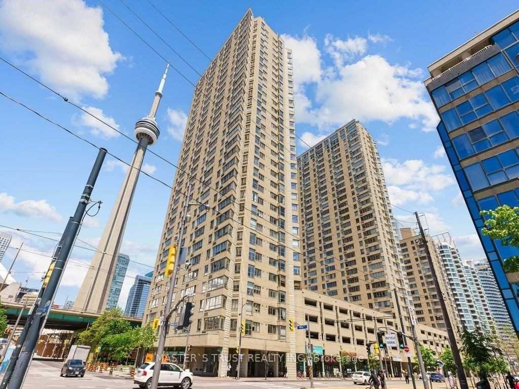 270 Queens Quay W, unit 805 for sale