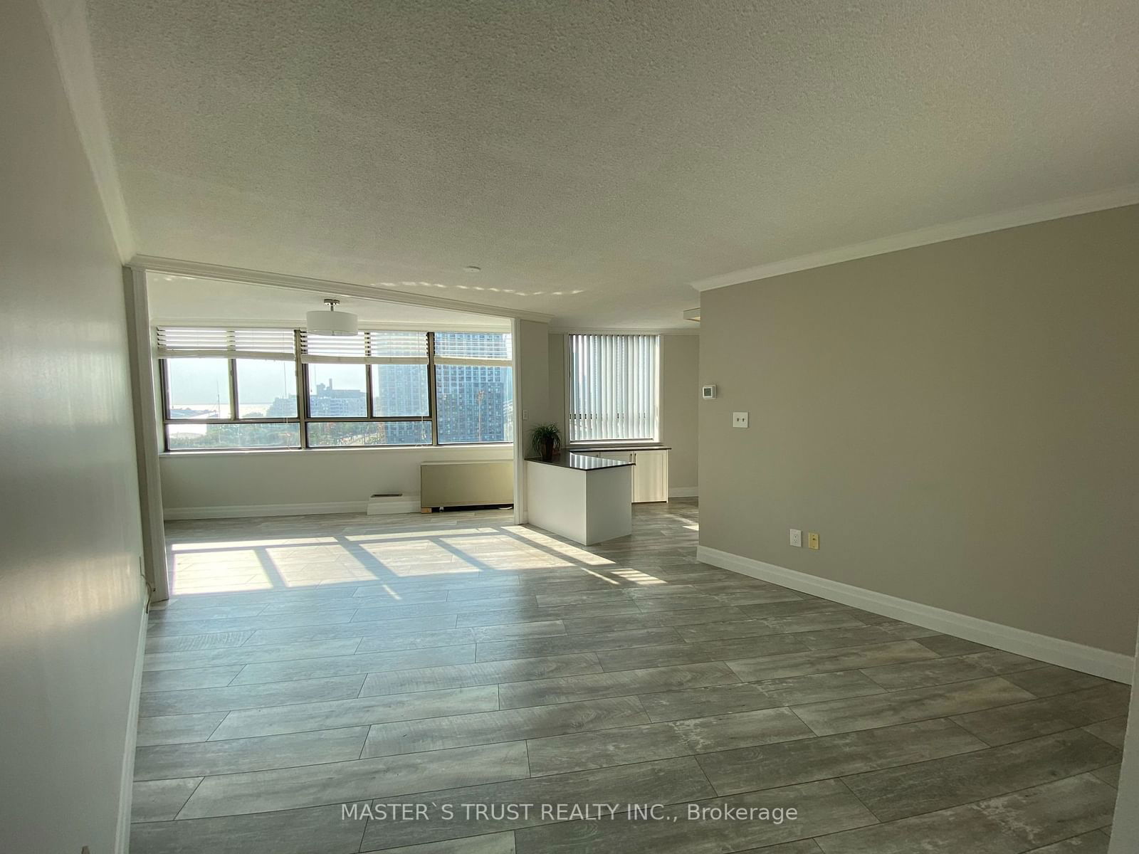 270 Queens Quay W, unit 805 for sale