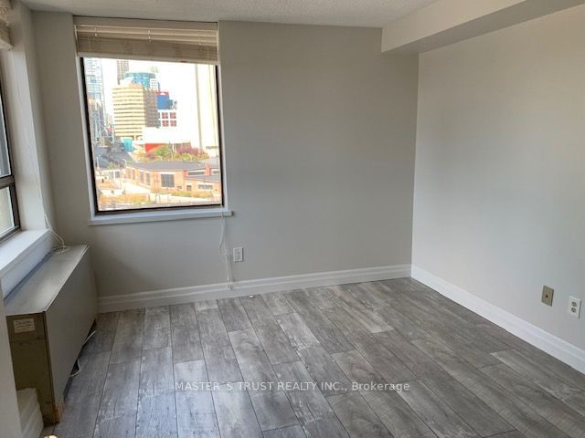 270 Queens Quay W, unit 805 for sale