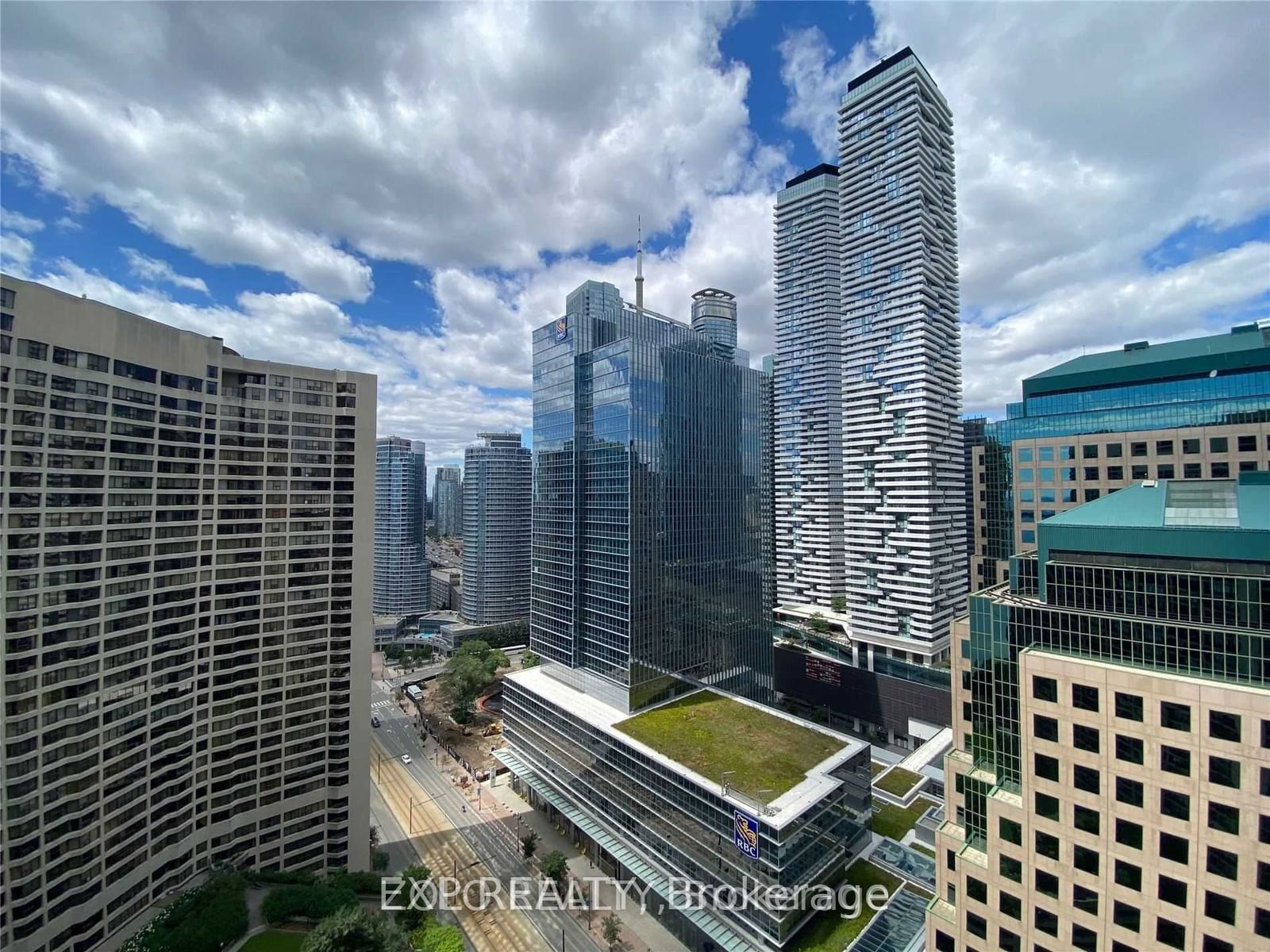 33 Harbour Sq, unit 3025 for rent