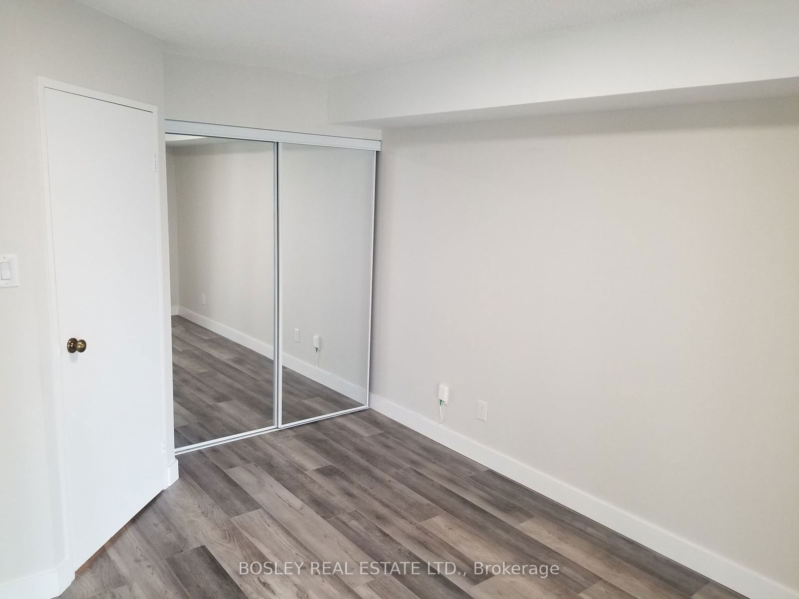 15 Maitland Pl, unit 1402 for rent