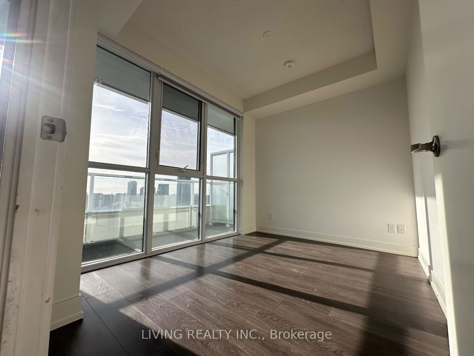 180 Fairview Mall Dr, unit 1901 for rent