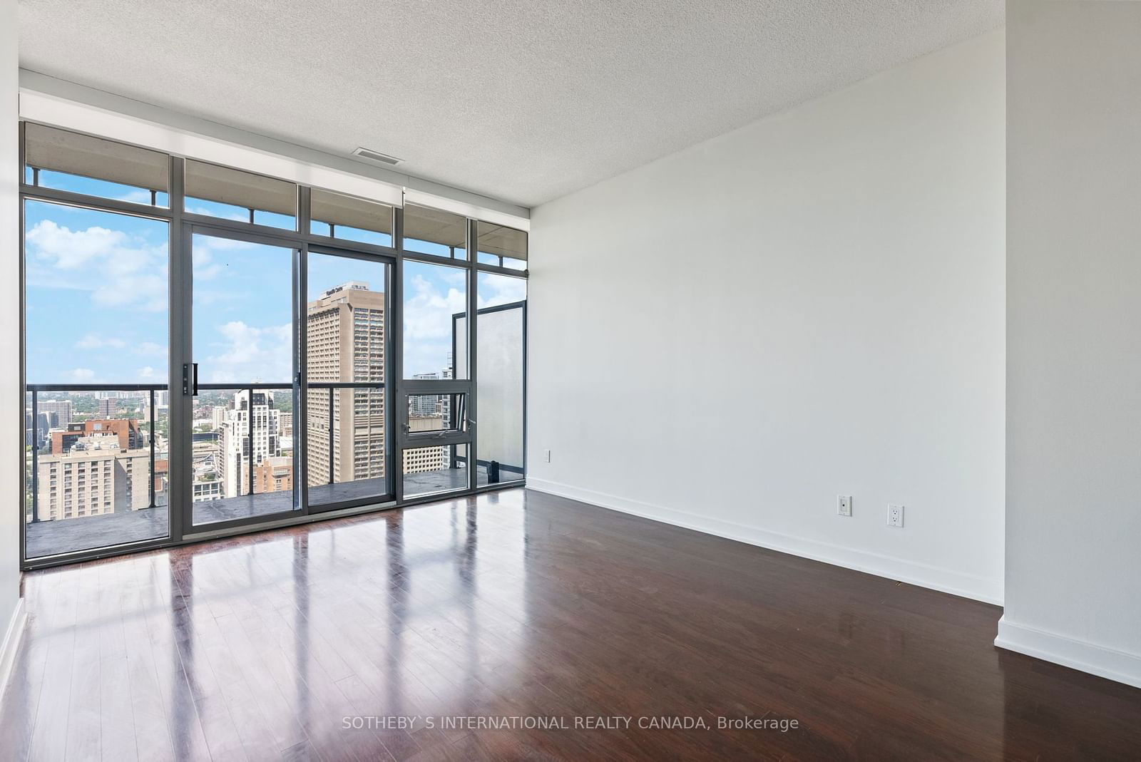 33 Charles St E, unit 3804 for sale