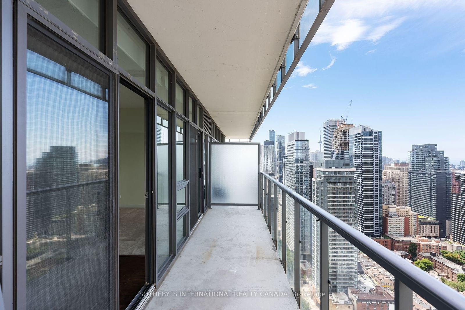 33 Charles St E, unit 3804 for sale