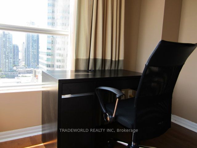 1 King St W, unit 2110 for rent