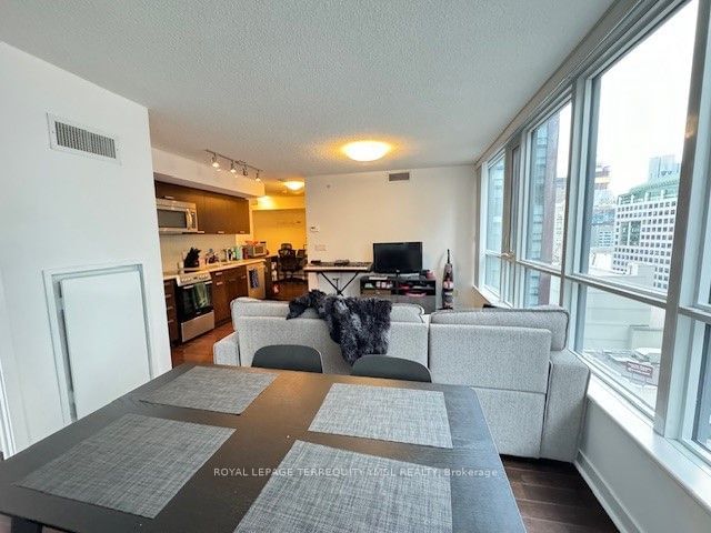 295 Adelaide St W, unit 1510 for rent