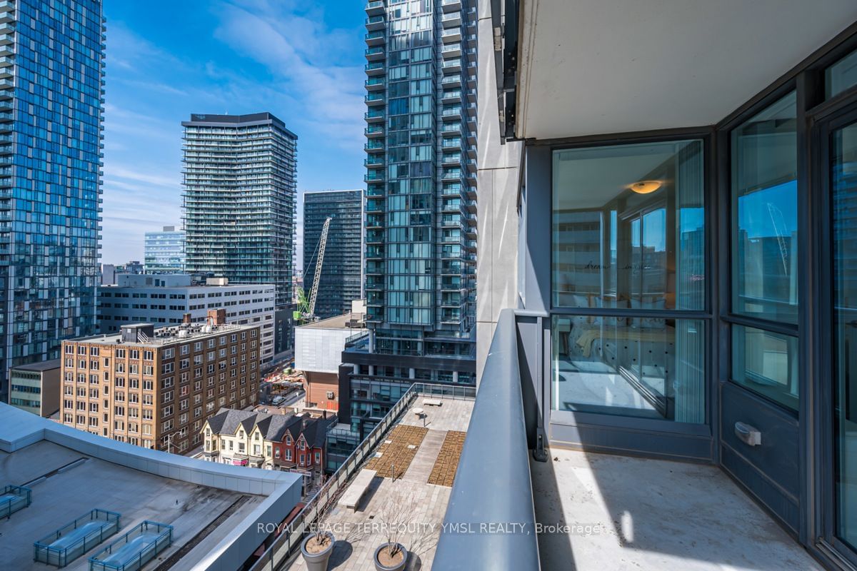 295 Adelaide St W, unit 1510 for rent