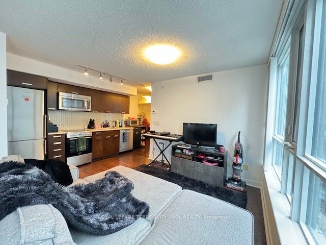 295 Adelaide St W, unit 1510 for rent