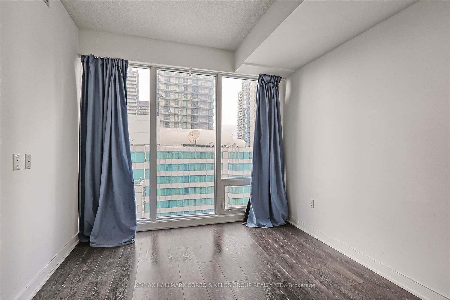 125 Blue Jays Way, unit 2507 for sale