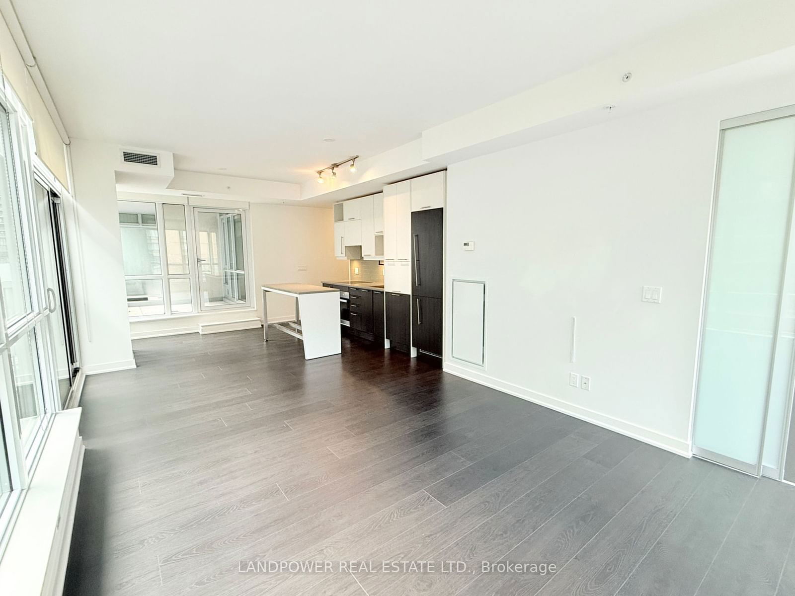 30 Nelson St, unit 704 for rent