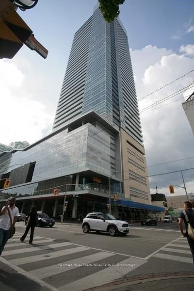 80 John St, unit 2302 for rent