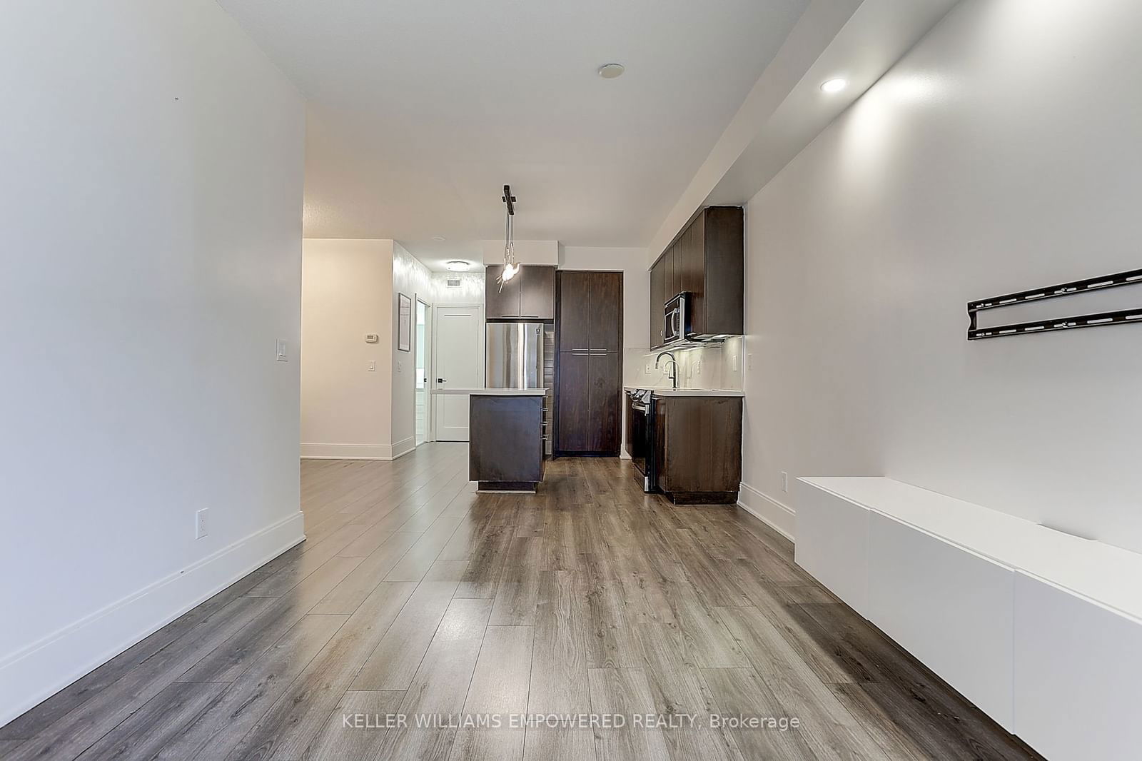 25 Broadway Ave, unit 1105 for sale