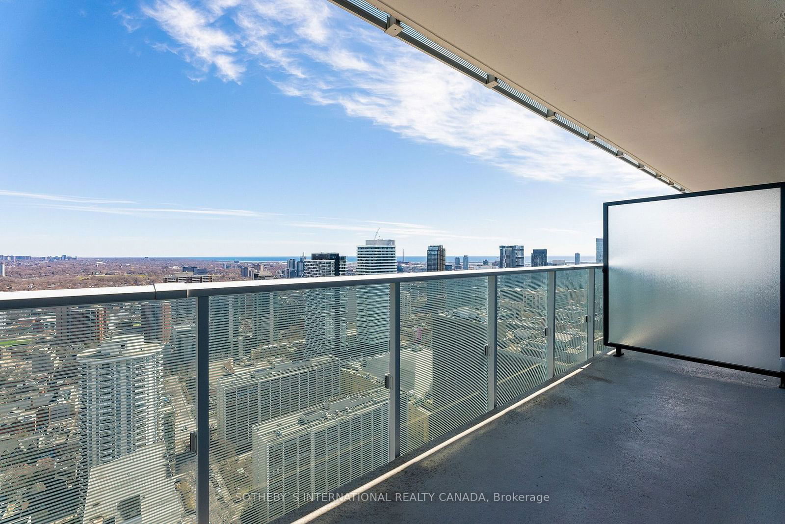 501 Yonge St, unit 3807 for rent