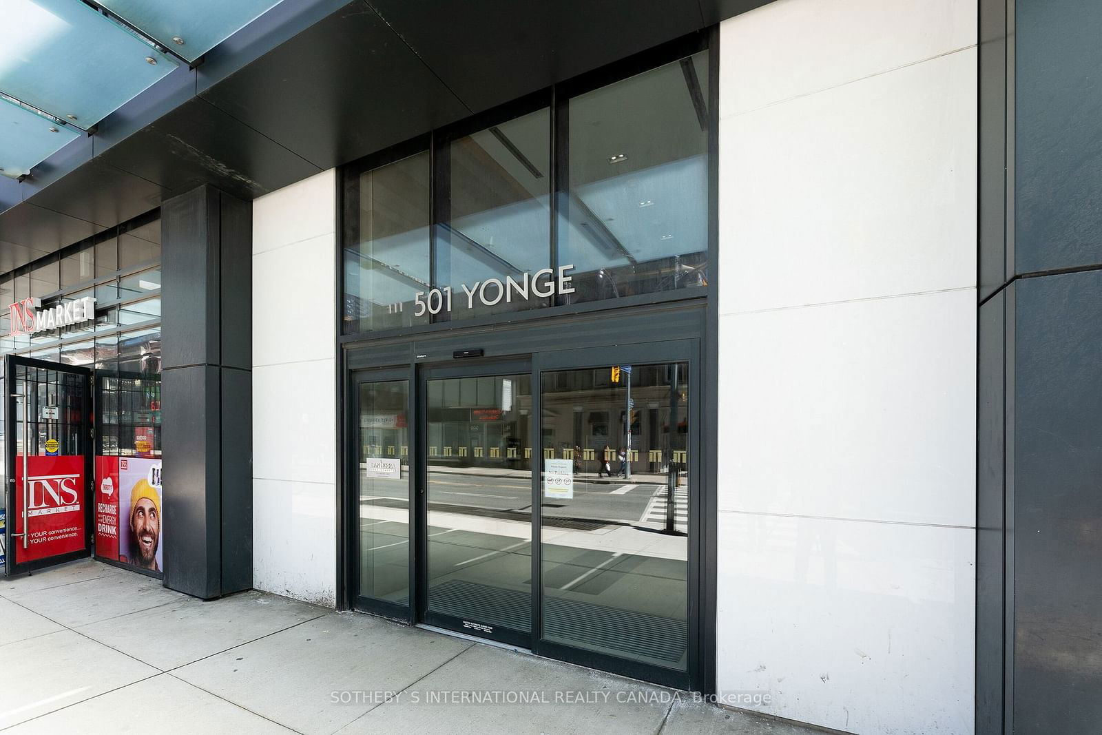 501 Yonge St, unit 3807 for rent