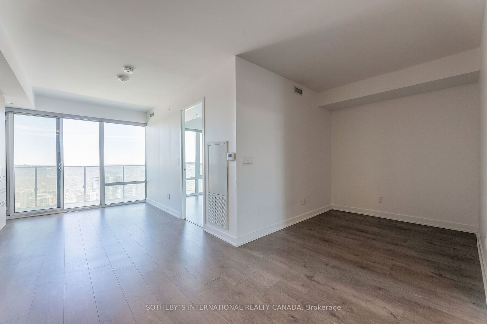 501 Yonge St, unit 3807 for rent