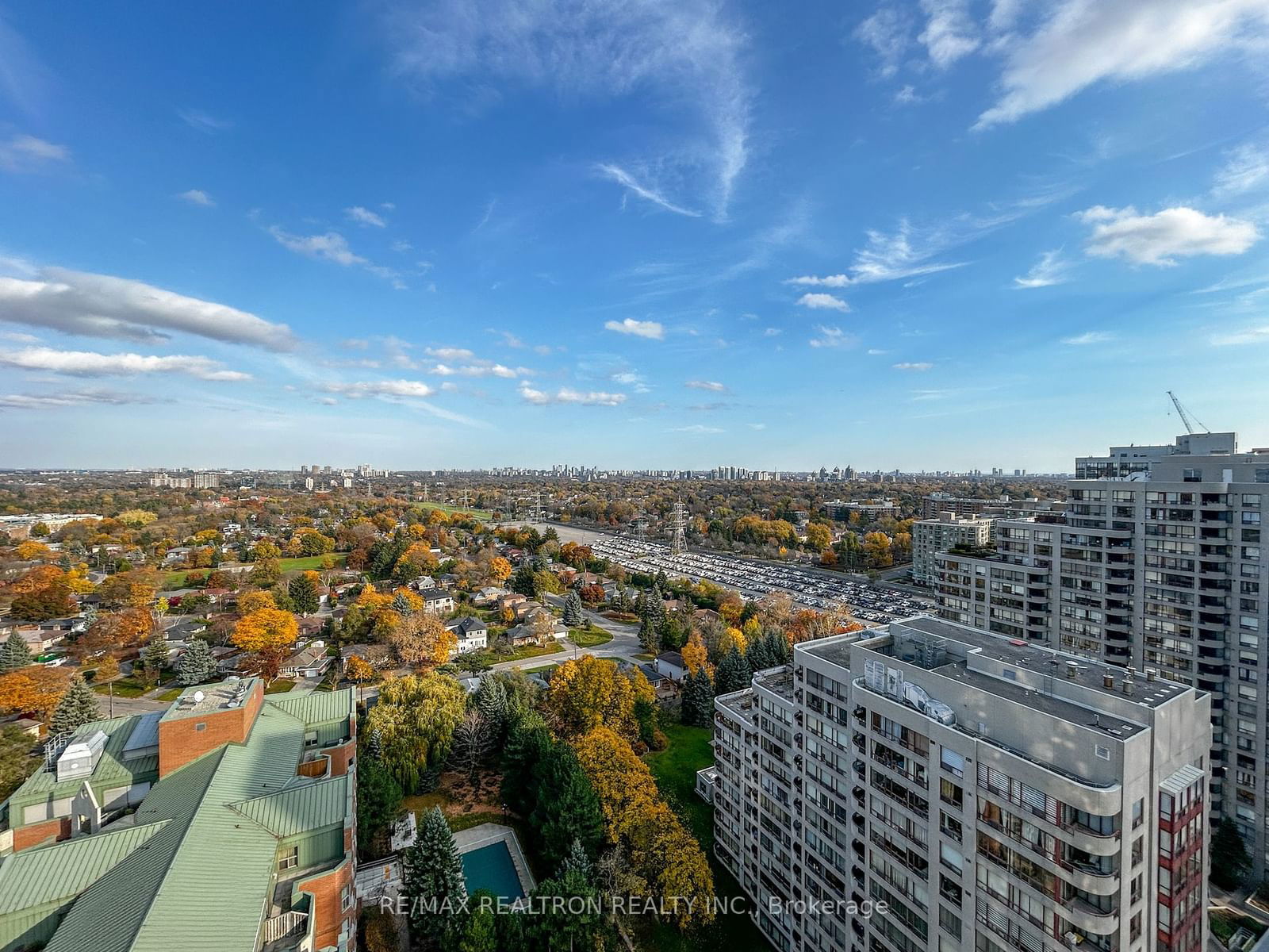 Luxe Condos, North York, Toronto