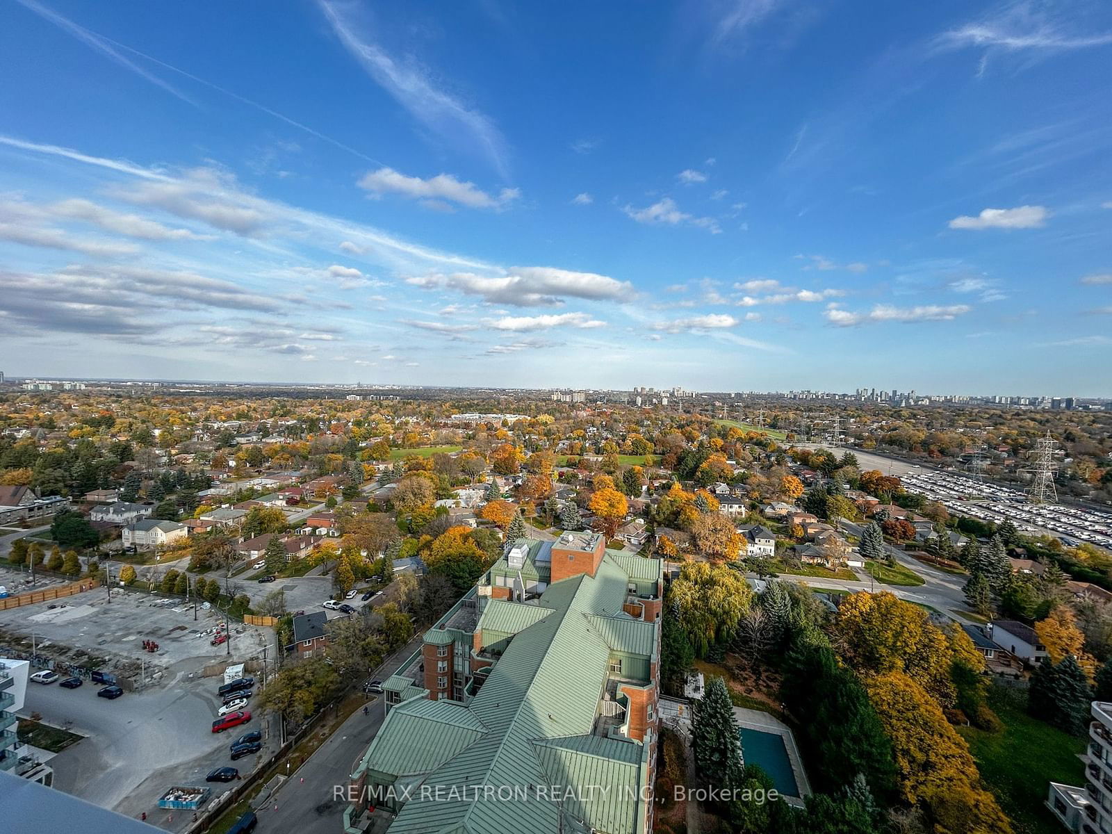 Luxe Condos, North York, Toronto