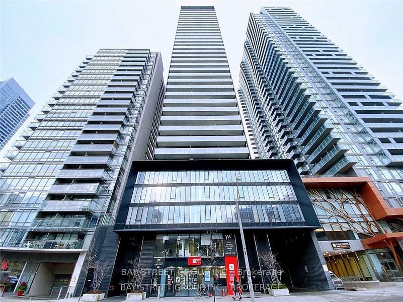 28 Wellesley St E, unit 1907 for rent