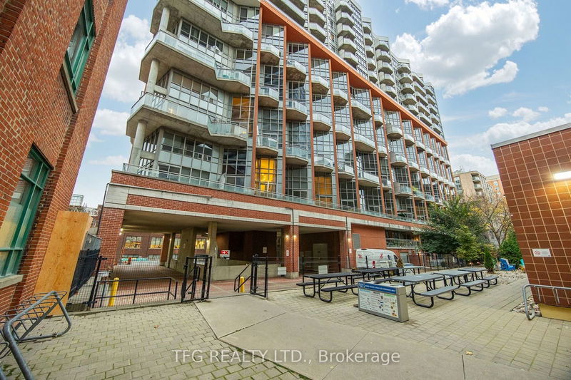 255 Richmond St E, unit 201 for rent