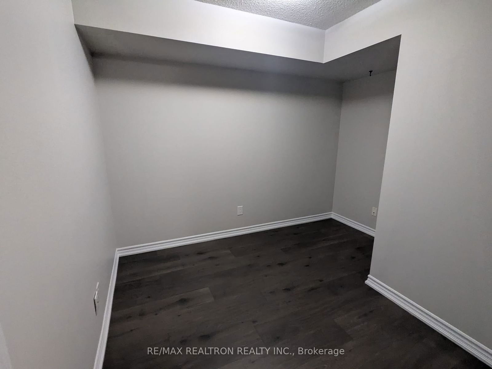 19 Grand Trunk Cres, unit 3805 for rent