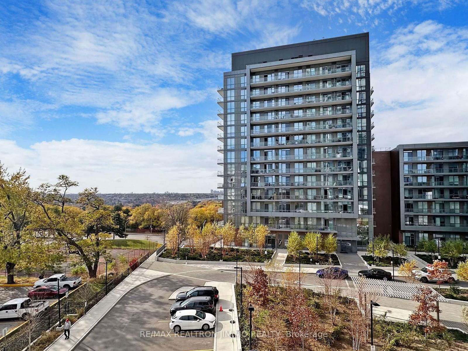 32 Forest Manor Rd, unit 416 for sale