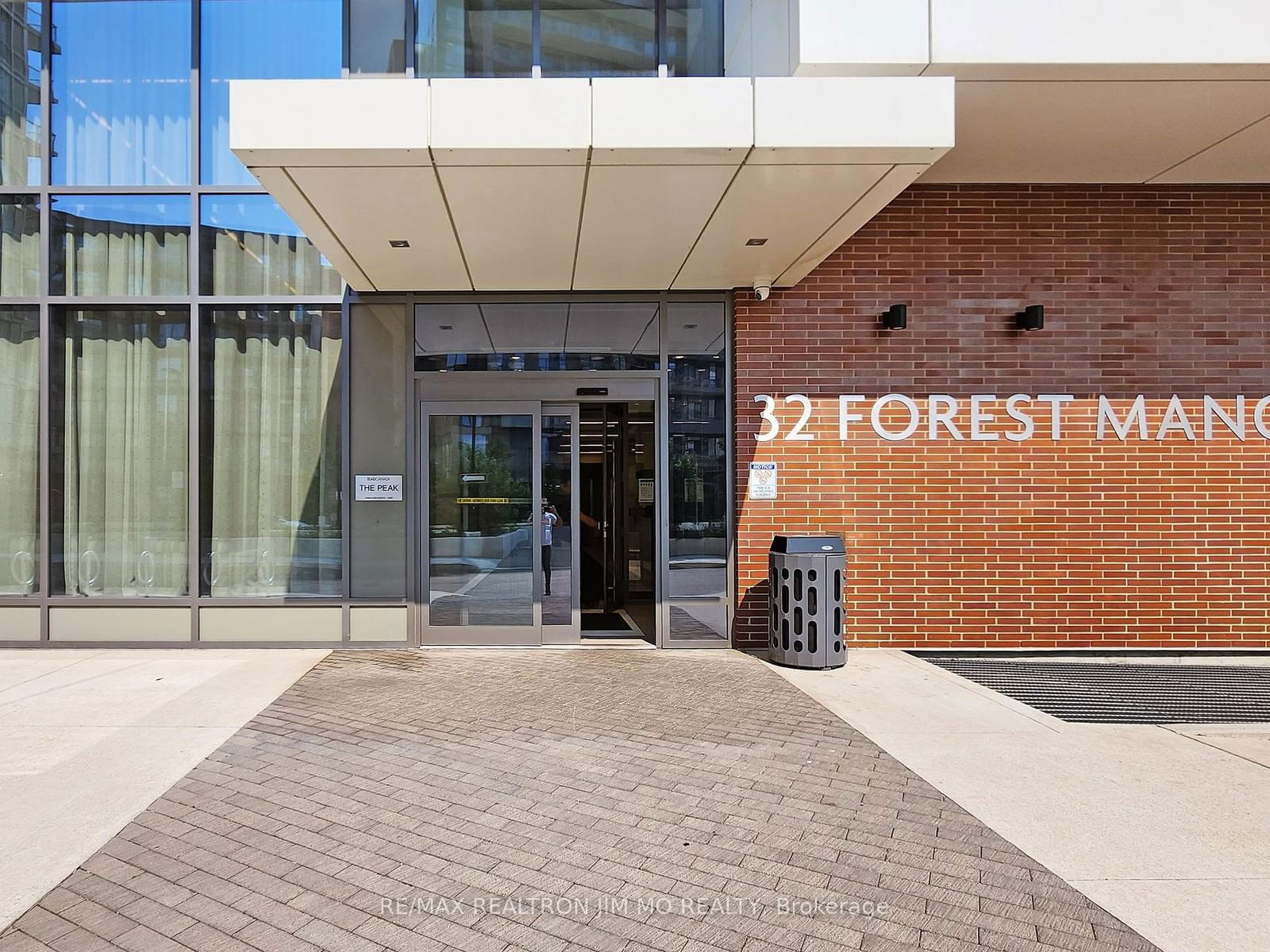 32 Forest Manor Rd, unit 416 for sale