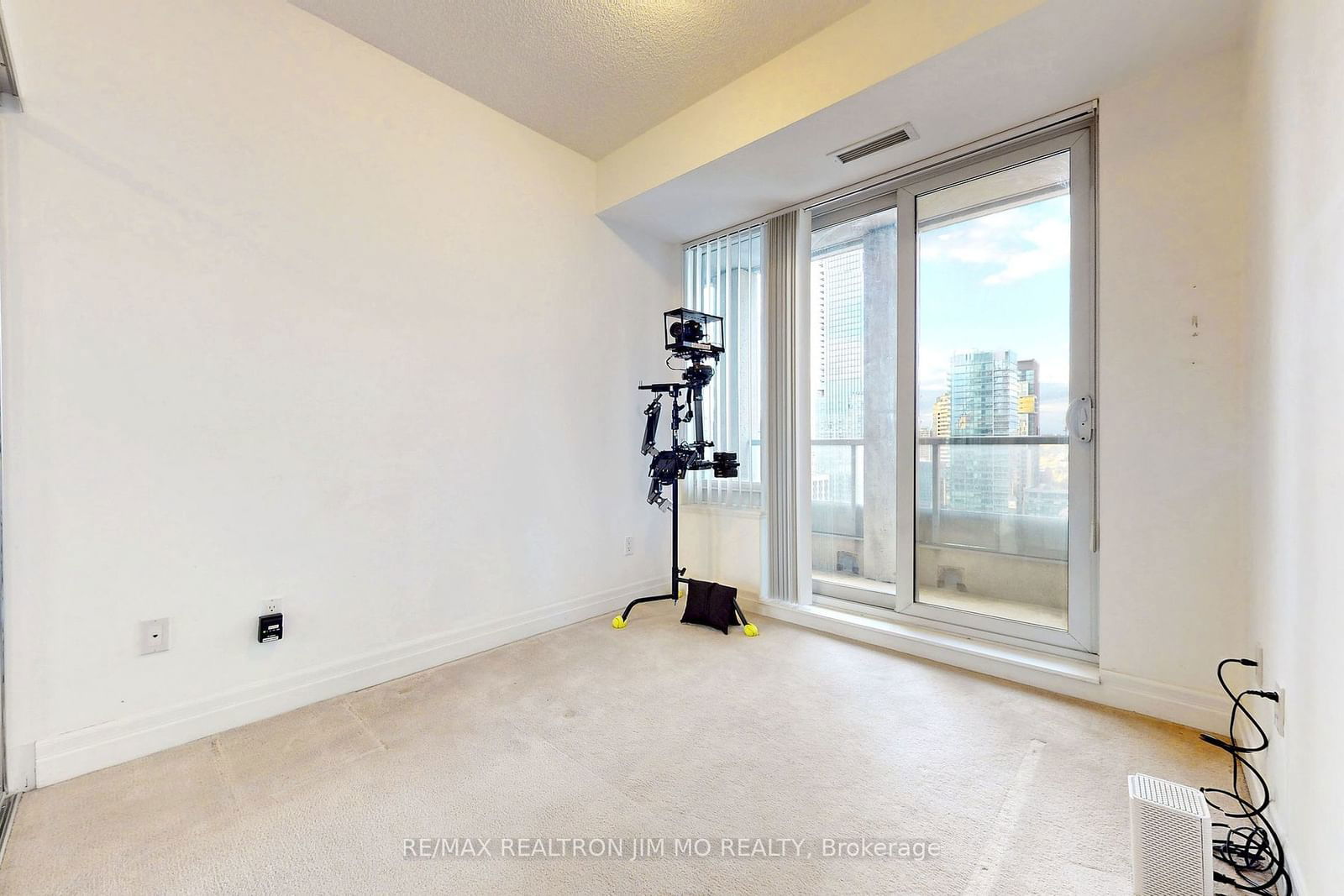 35 Balmuto St, unit 1602 for rent