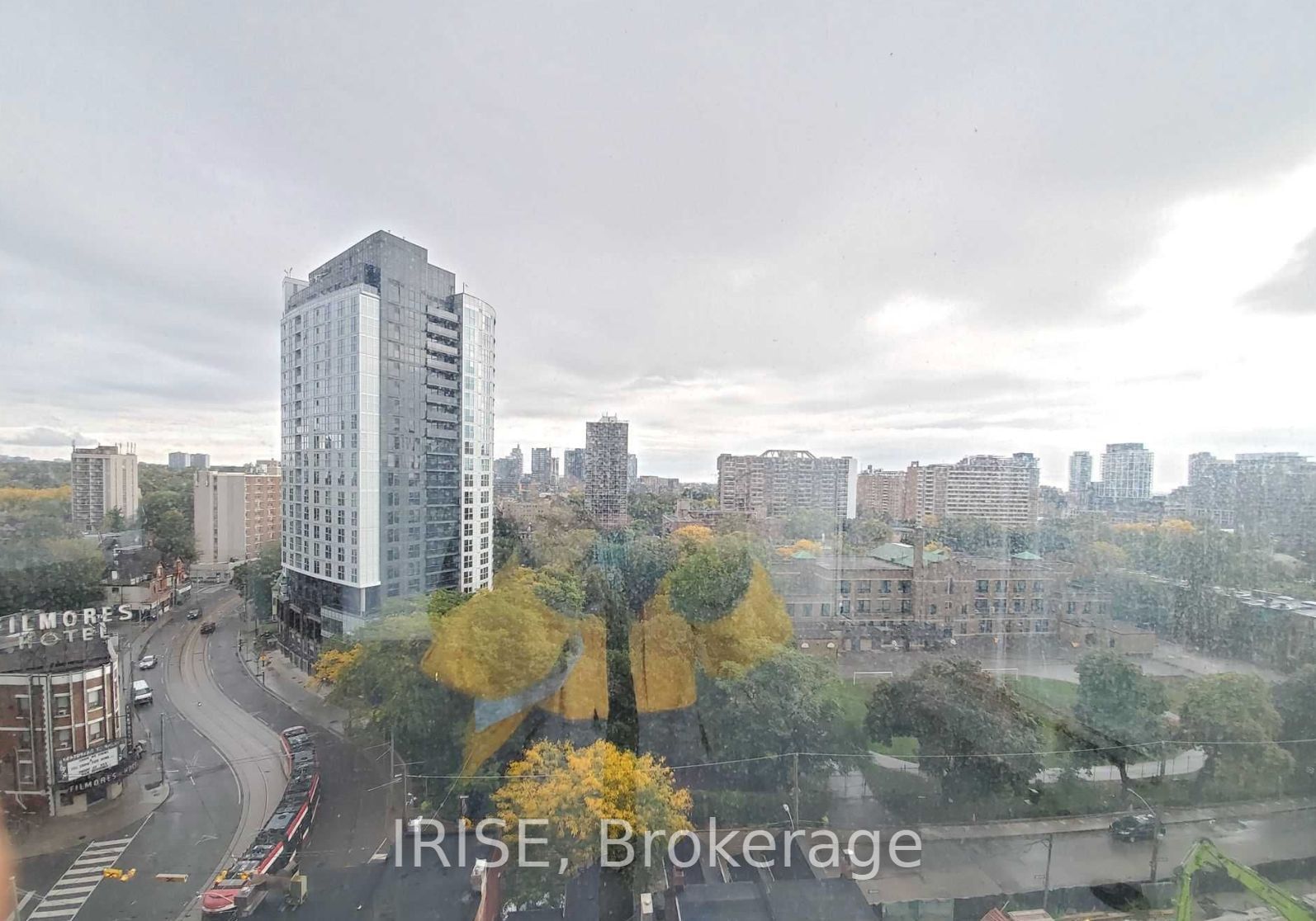 181 Dundas St E, unit 1005 for rent