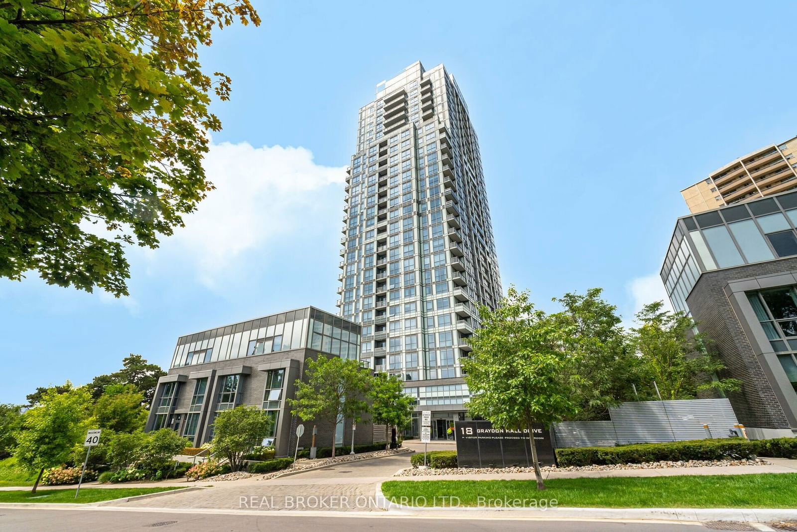 18 Graydon Hall Dr, unit 703 for rent