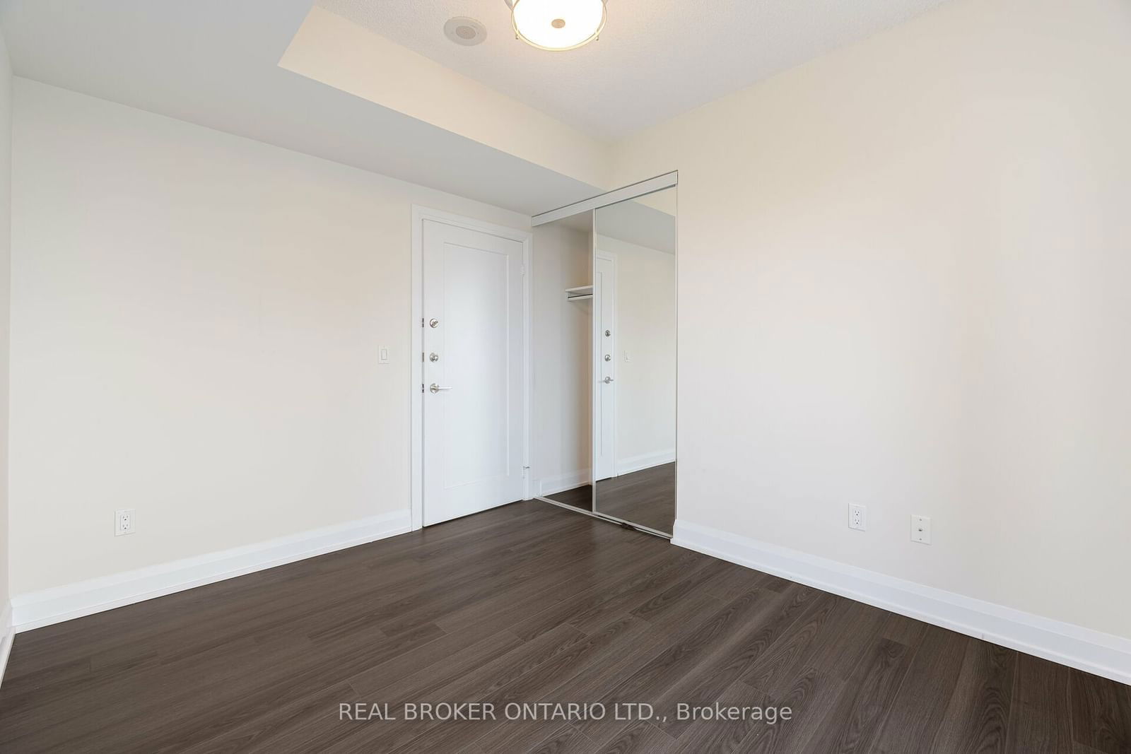 18 Graydon Hall Dr, unit 703 for rent