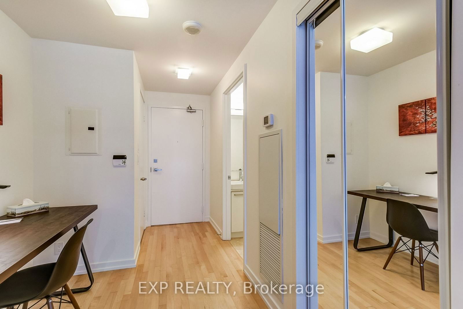 12 York St, unit 1406 for rent