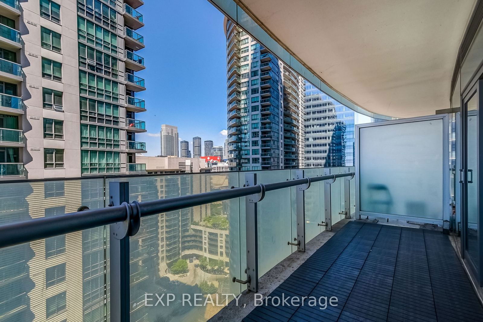 12 York St, unit 1406 for rent