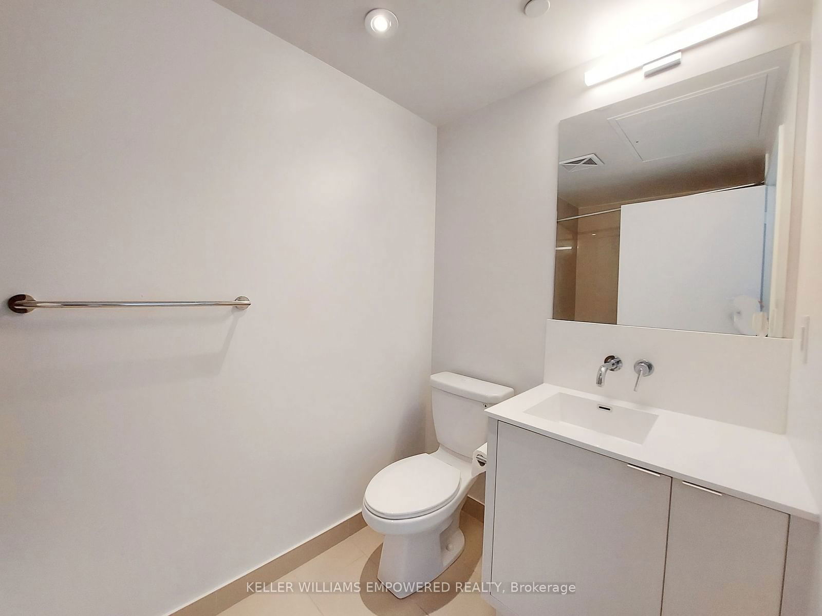 100 Harbour St, unit 4406 for rent