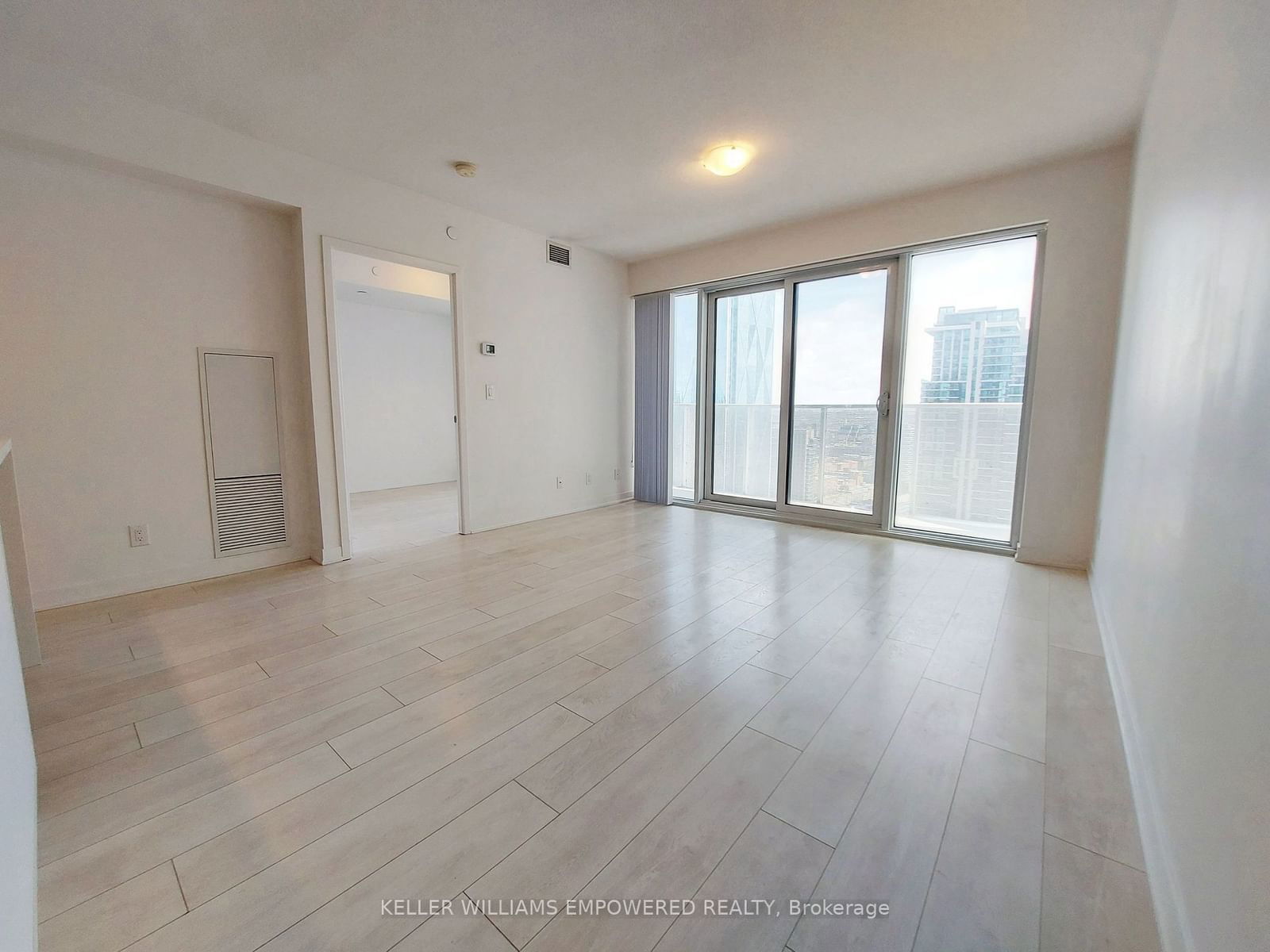 100 Harbour St, unit 4406 for rent