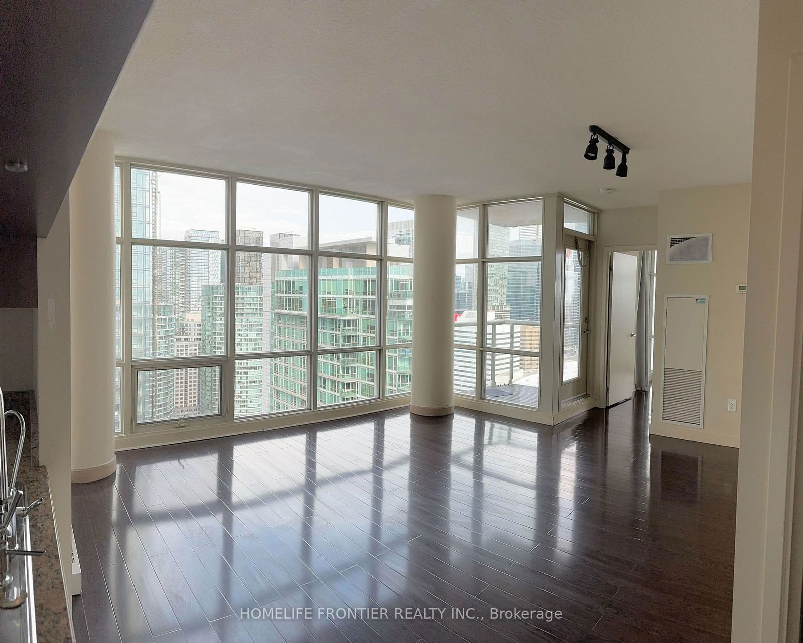 10 navy wharf Crt, unit 3806 for rent