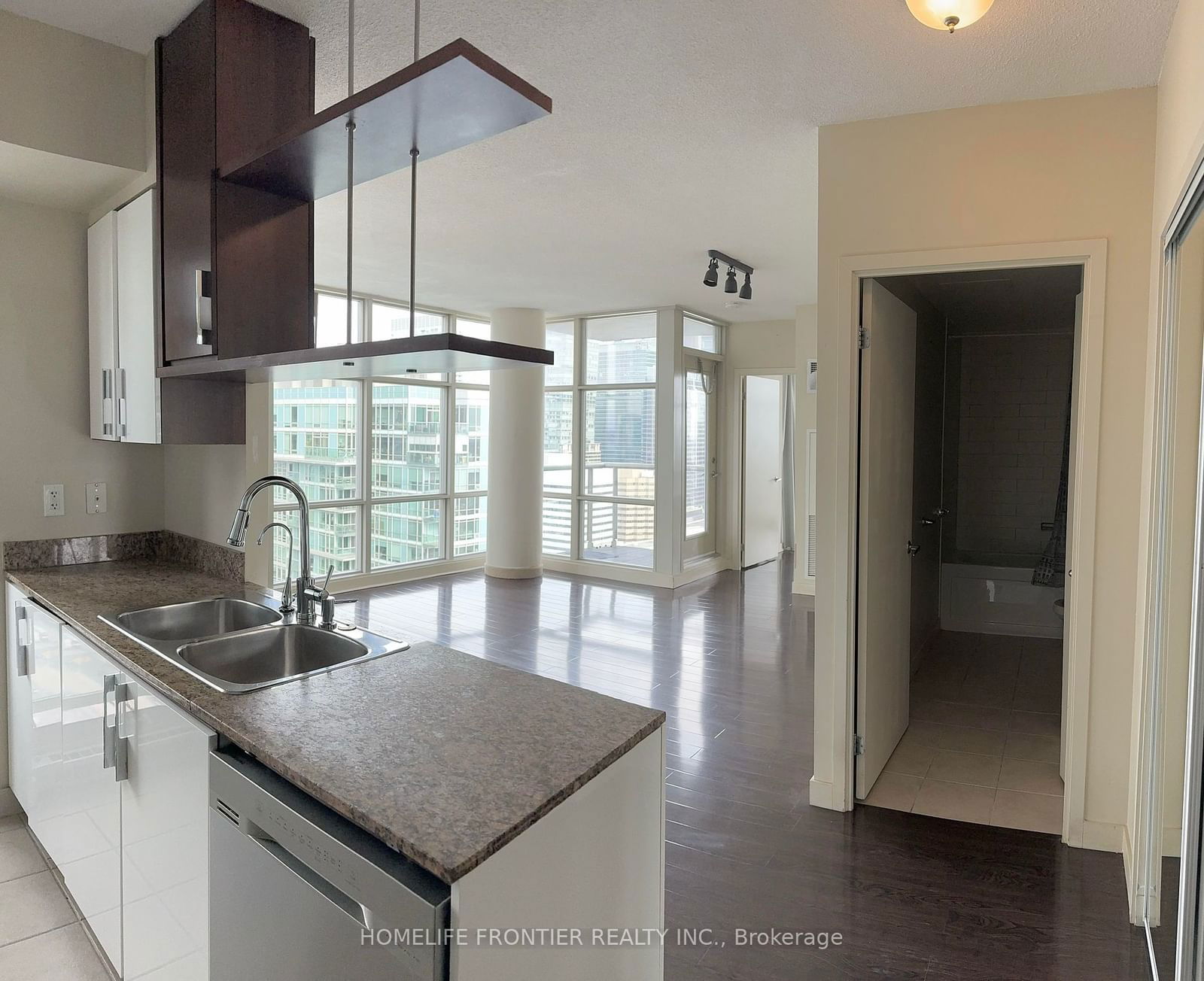 10 navy wharf Crt, unit 3806 for rent