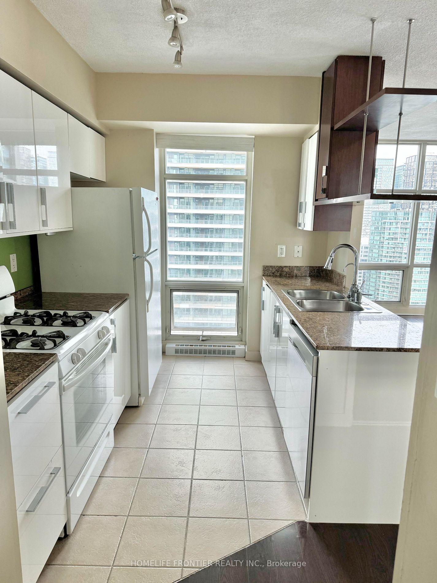 10 navy wharf Crt, unit 3806 for rent