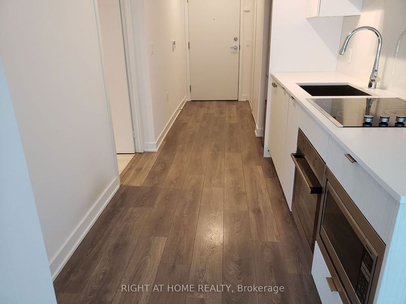 195 Redpath Ave, unit 2202 for rent