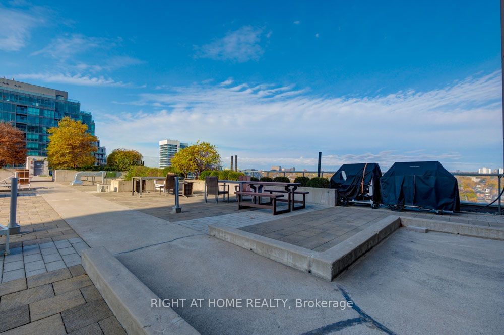 Epic on Triangle Park, West End, Toronto