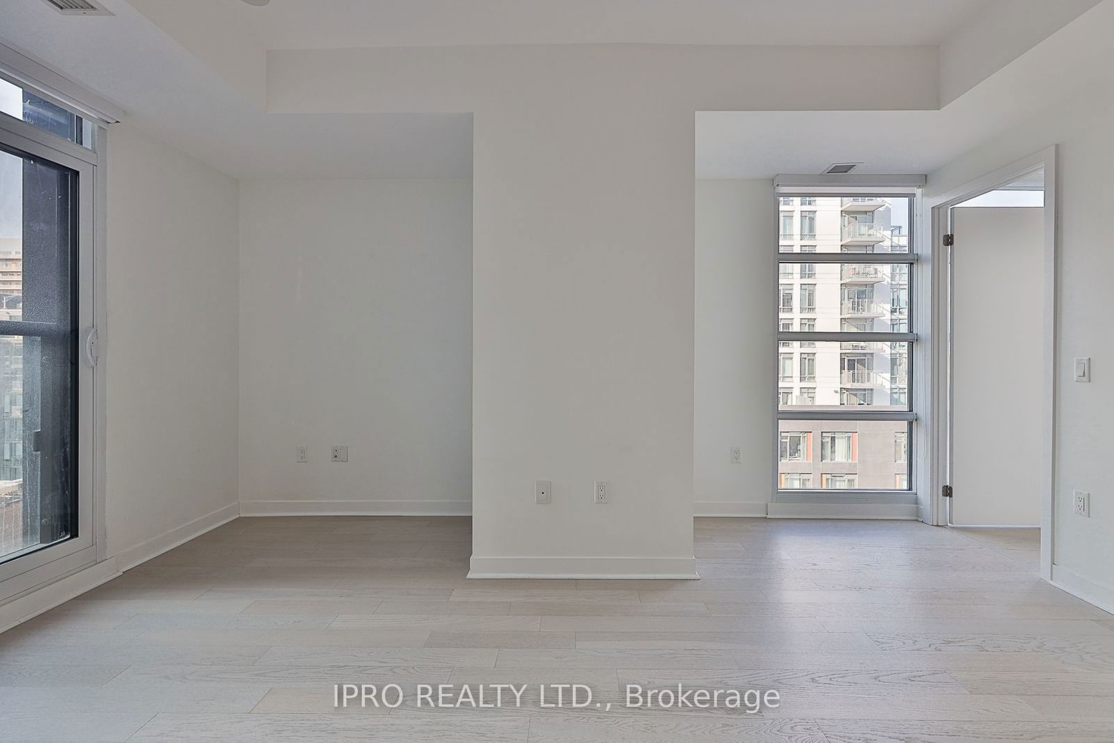 501 Adelaide St W, unit 909 for sale