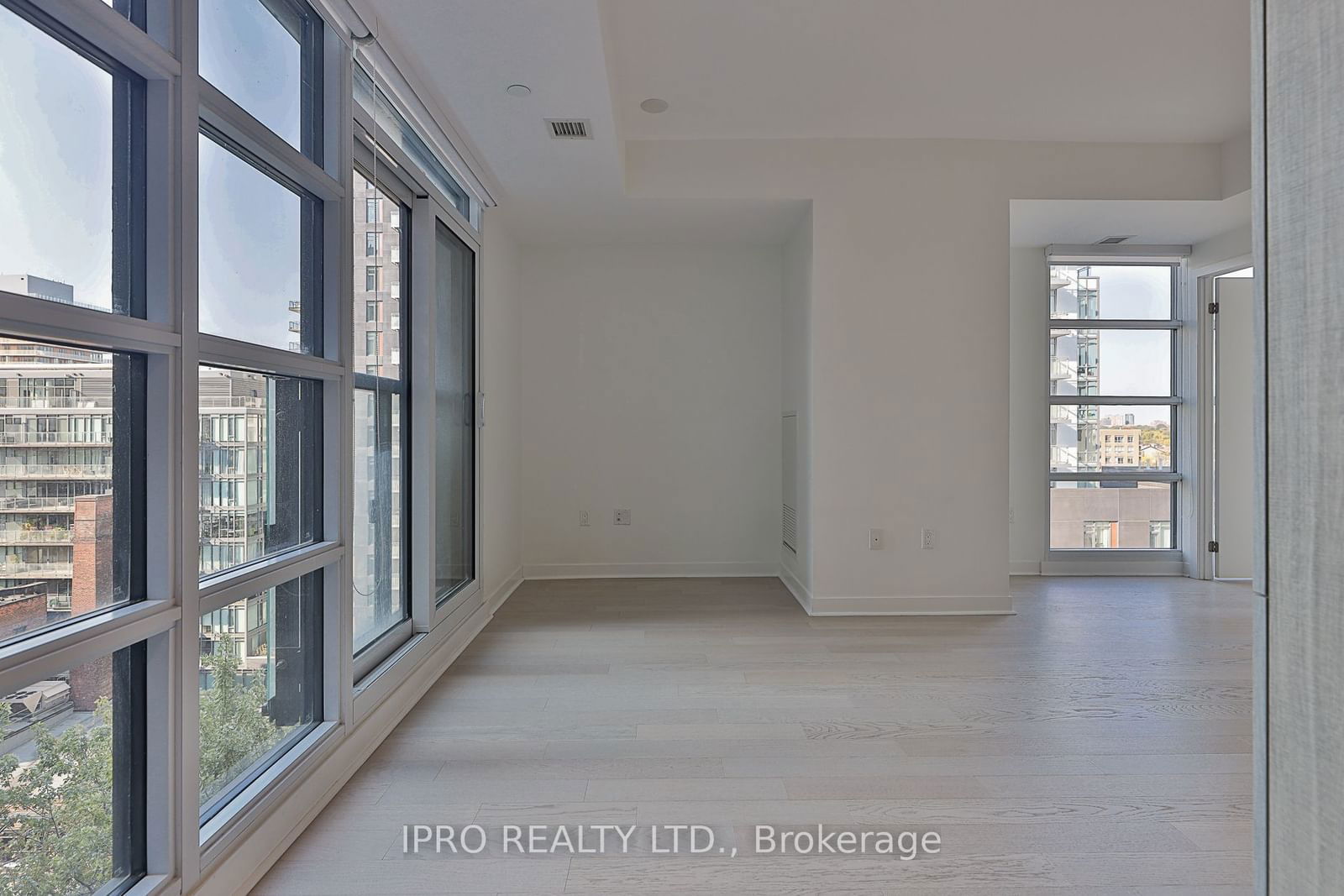 501 Adelaide St W, unit 909 for sale