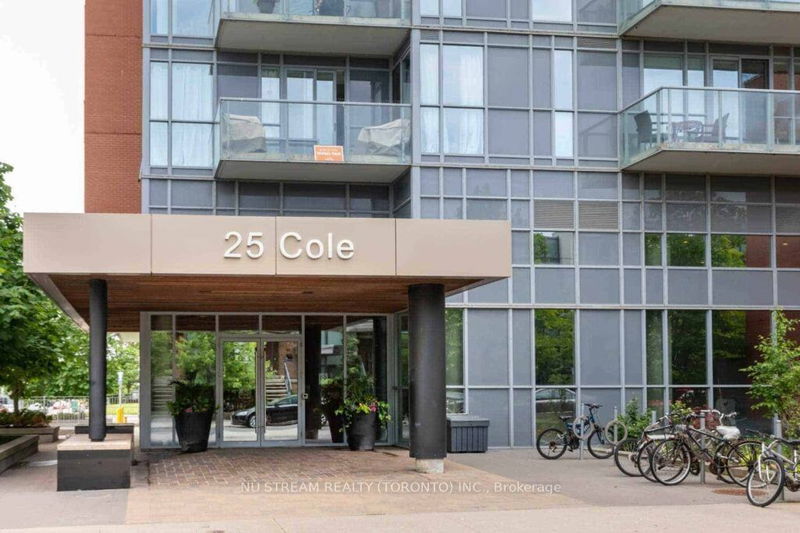 25 Cole St, unit 719 for rent