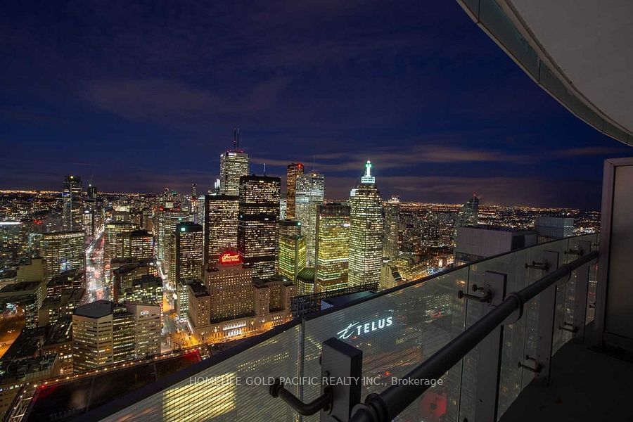 14 York St, unit 6408 for sale