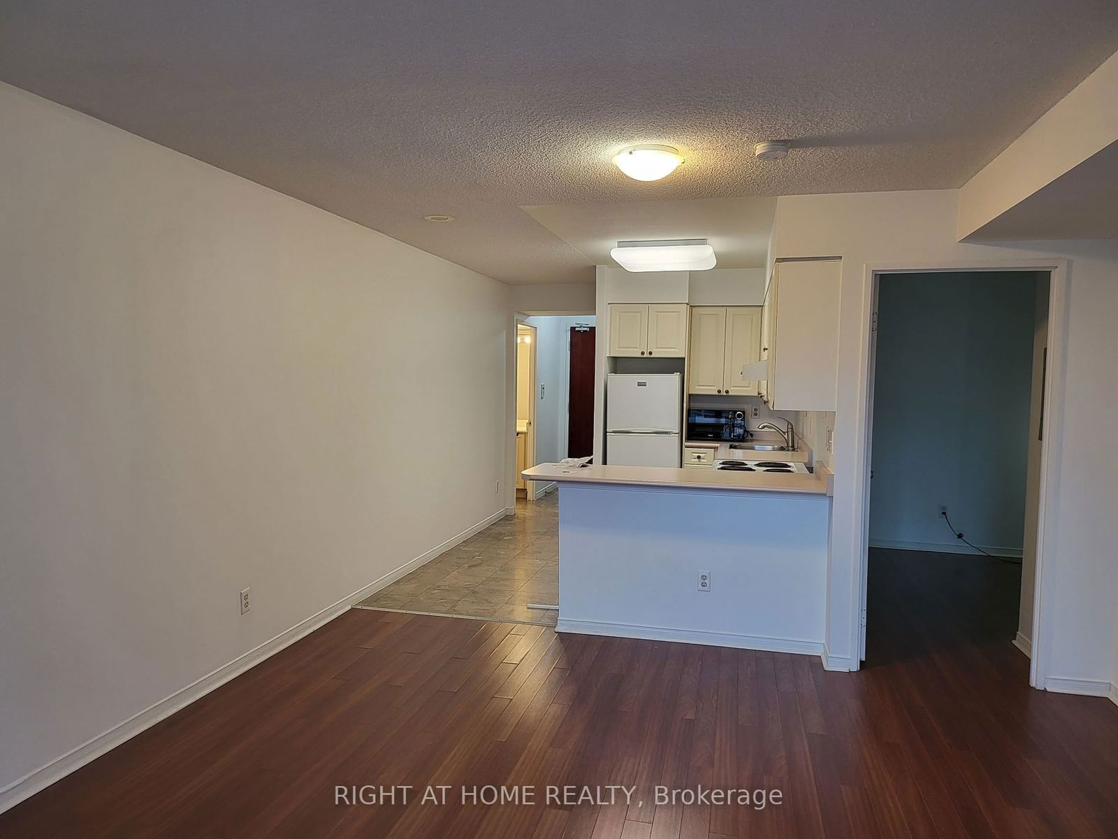 750 Bay St, unit 1501 for rent