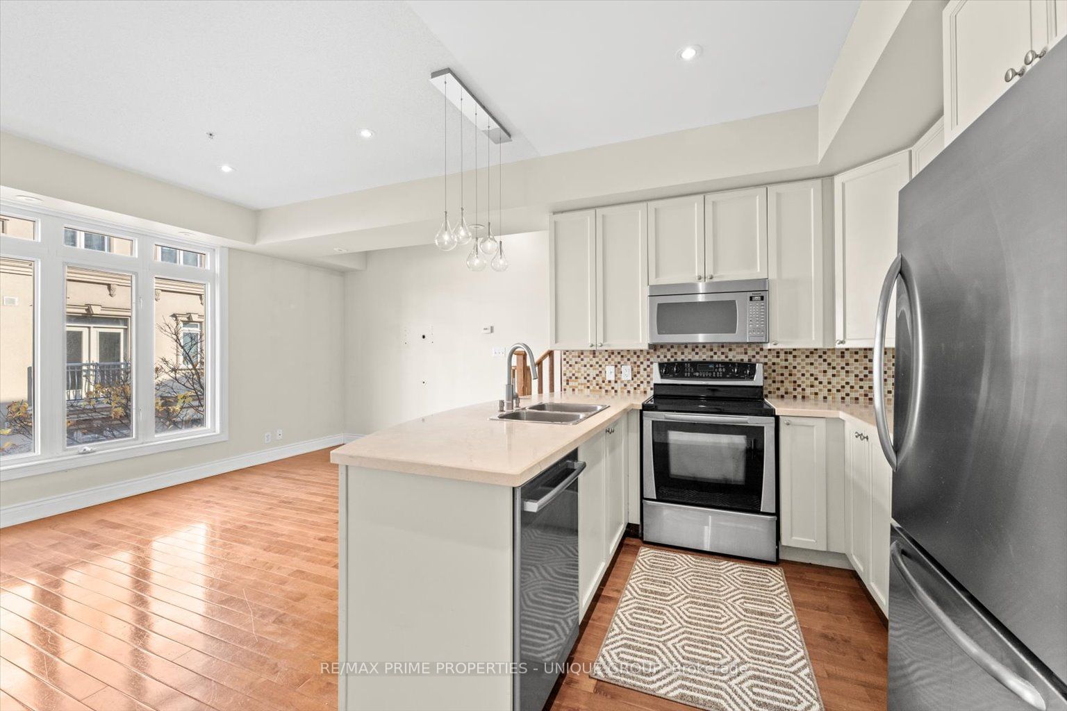 78 Carr St, unit 33 for rent