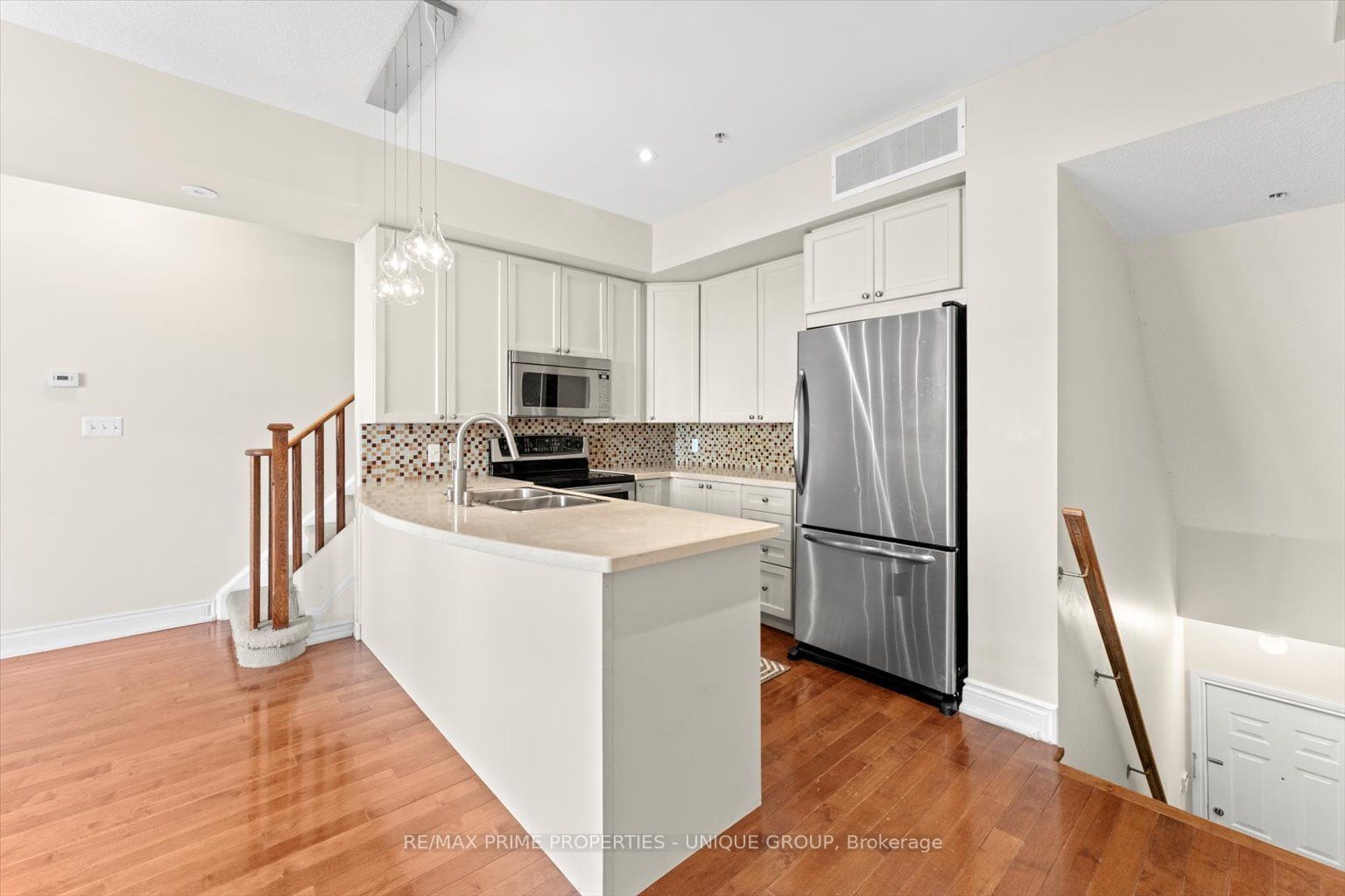 78 Carr St, unit 33 for rent