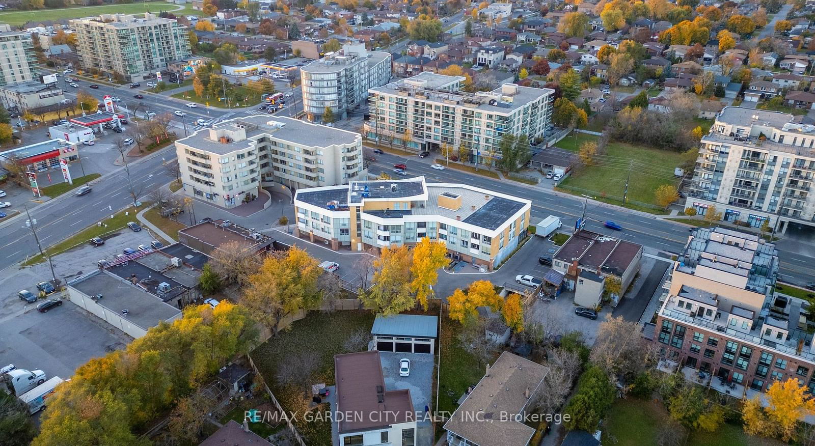 897 Sheppard Ave W, unit 202 for sale