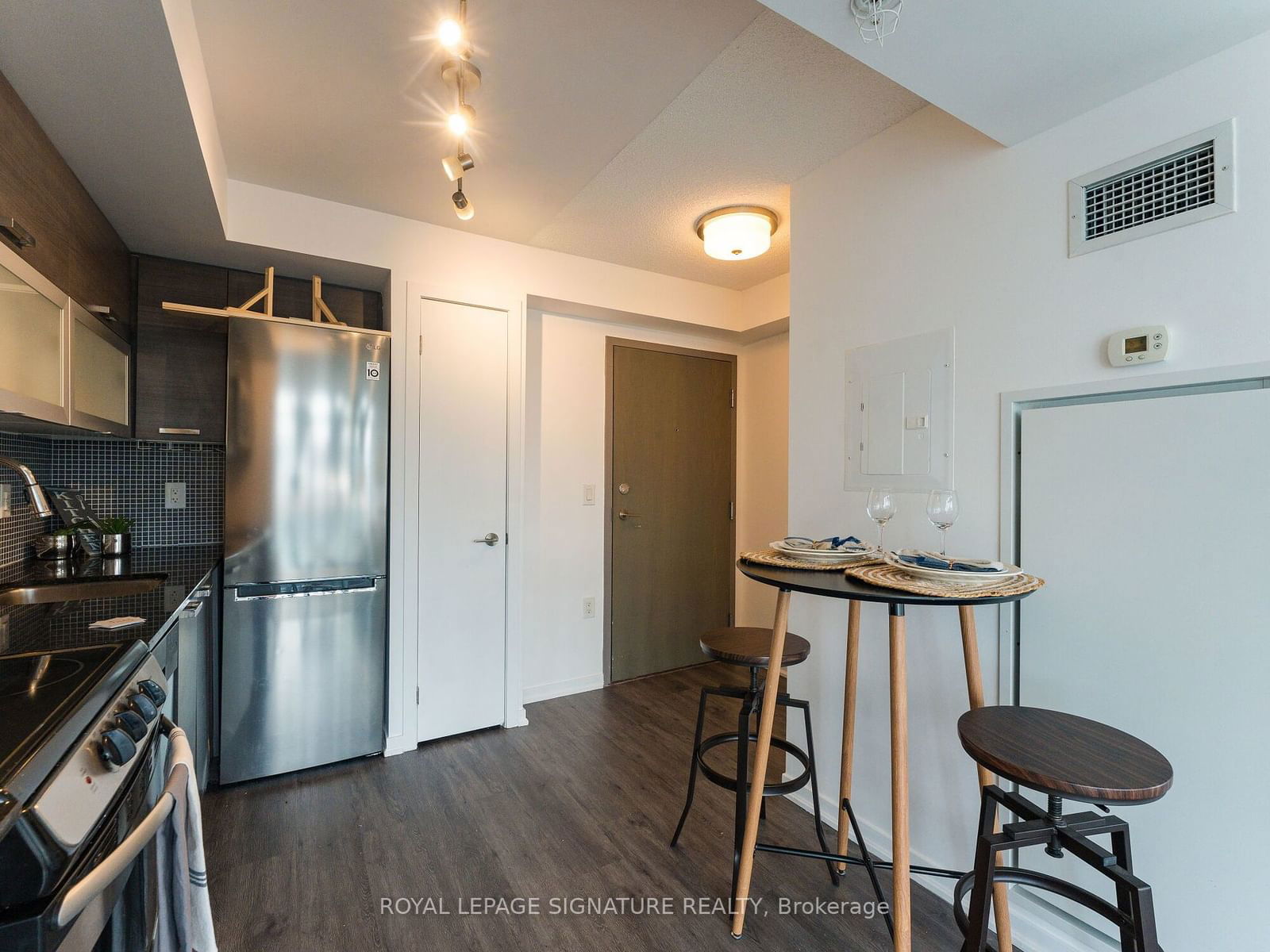 36 Lisgar St, unit LPH05 for rent